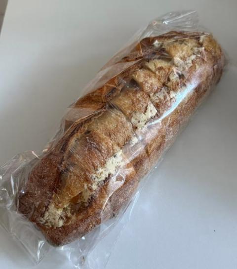 大福证券 网友纷纷吐槽：贵得离谱！实探青岛门店：生吐司45元，招牌吐司32元，4片全麦吐司16.9元，“凭啥这么贵”